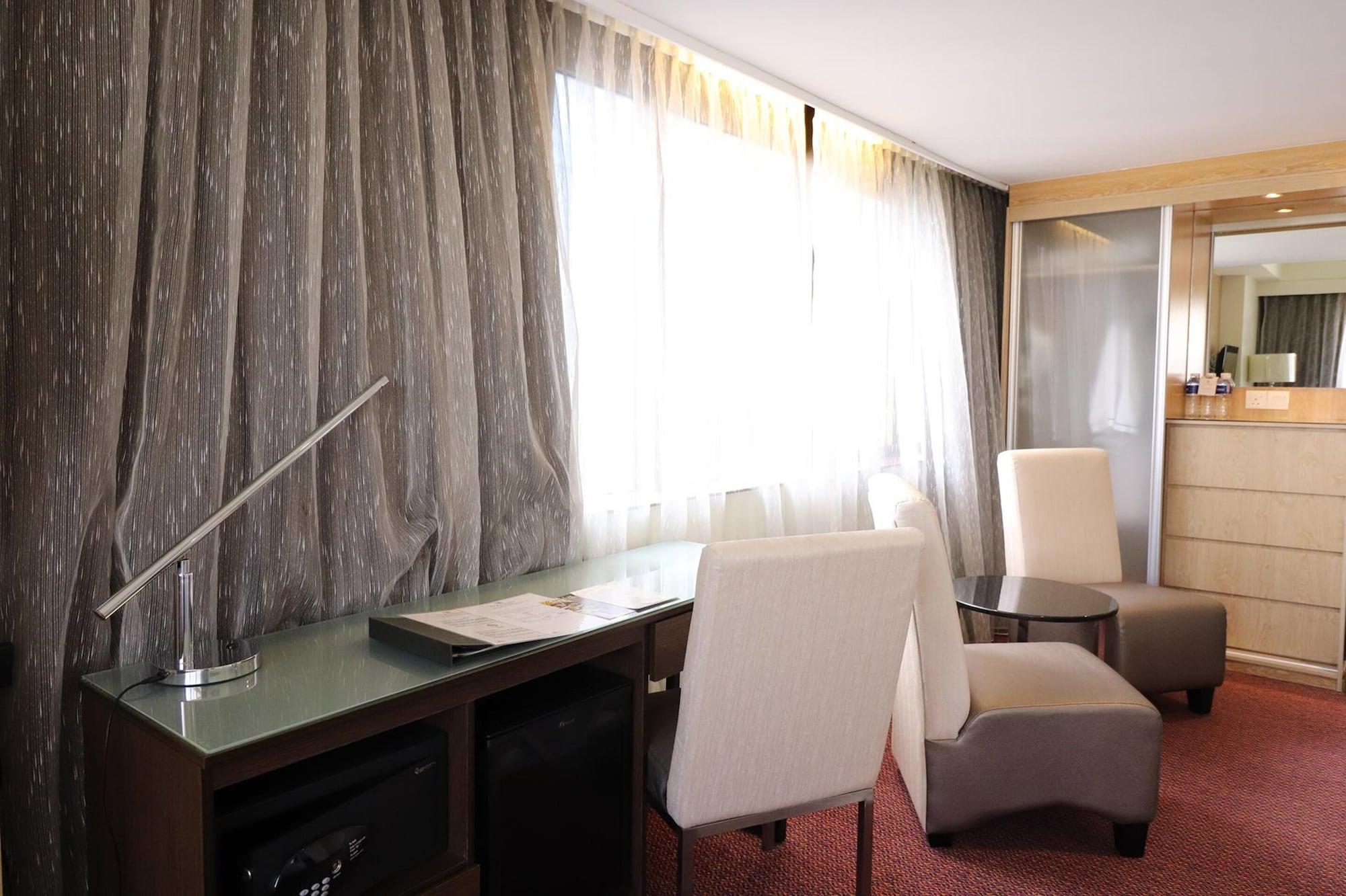 Grand Continental 4*