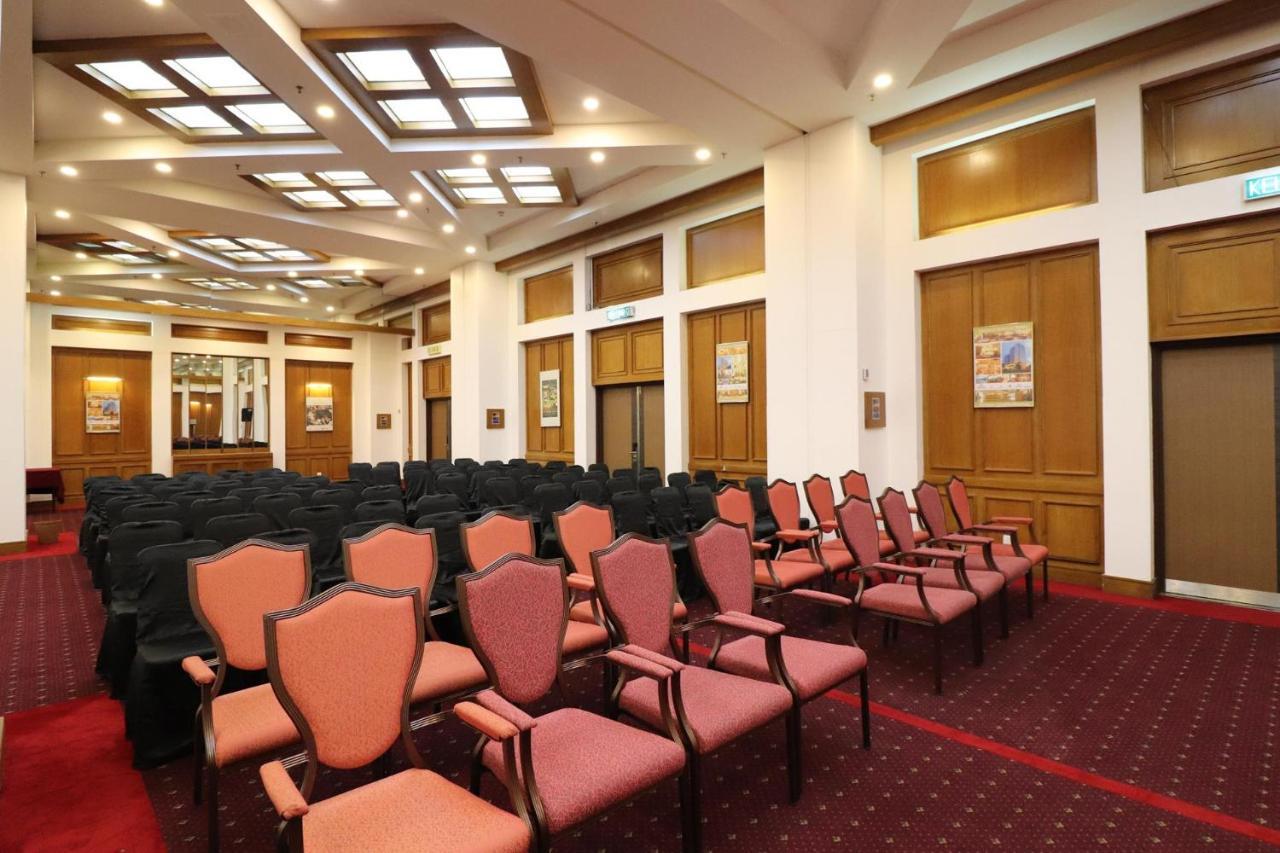 Hotel Grand Continental 4*