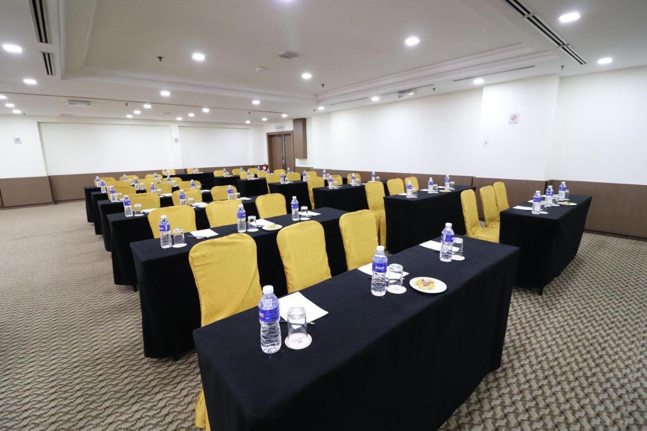 Grand Continental Hotel