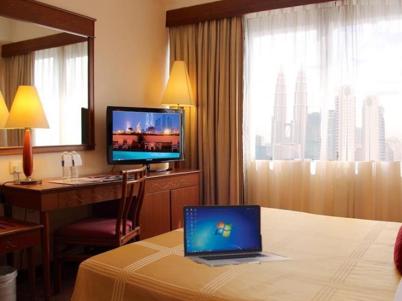 Hotel Grand Continental 4*