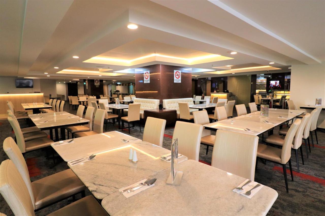 Grand Continental Hotel 4*